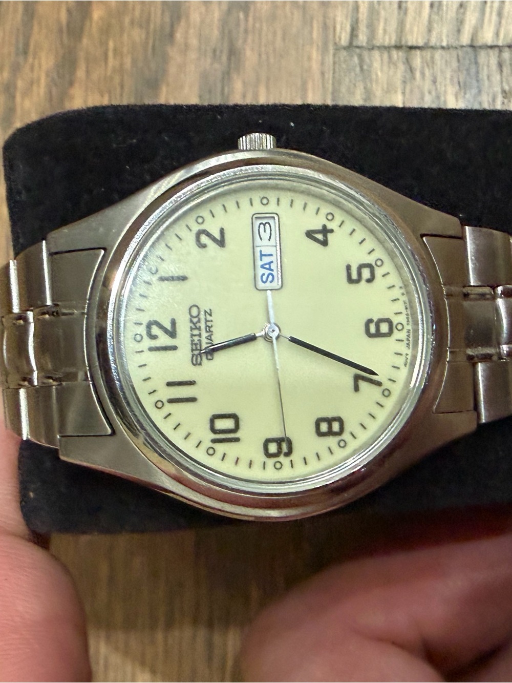 Seiko Silver Stainless Steel Watch with Cream Dial and Day-Date